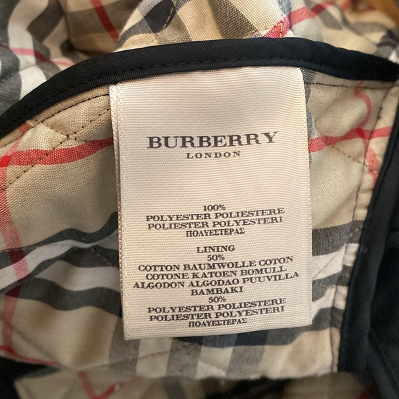 Burberry London Quilted Coat - Picture 4 of 7